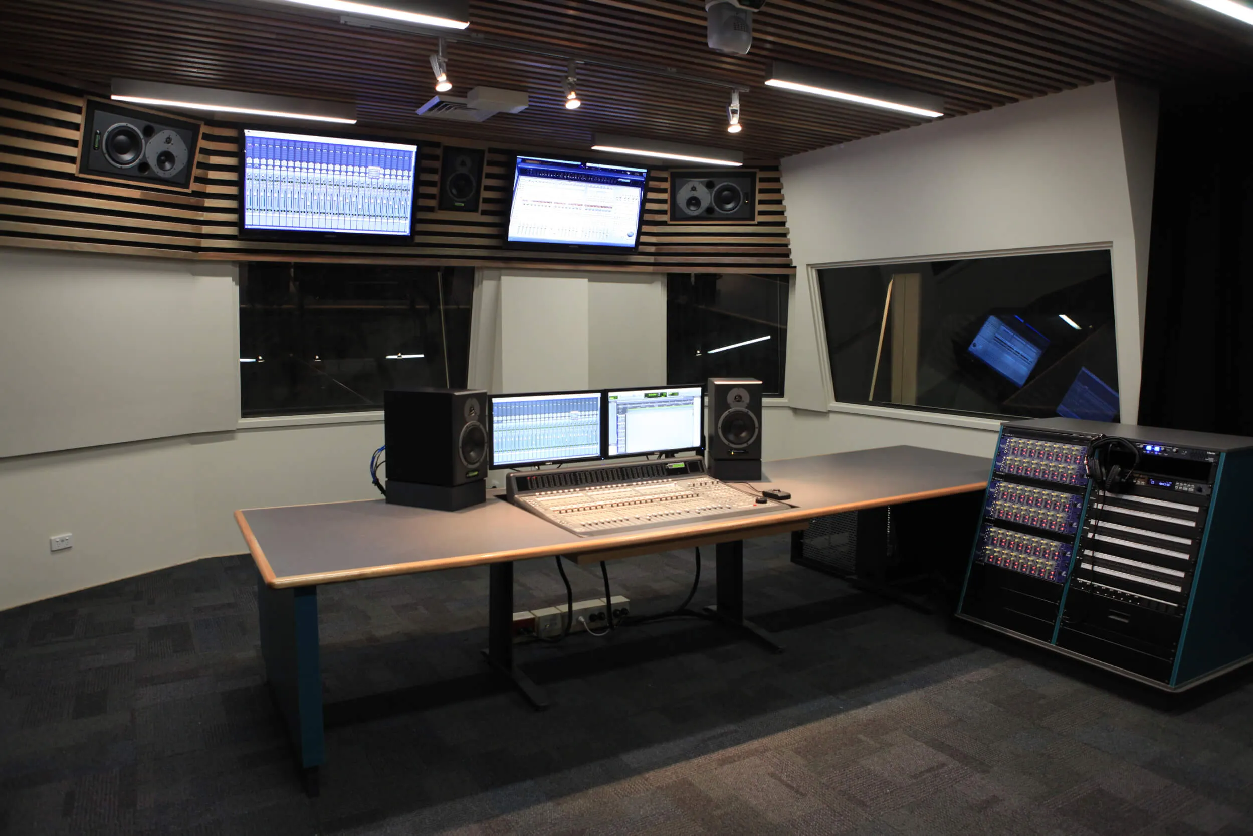 Southern Cross Catholic Vocational Training College